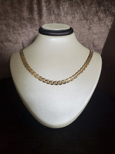 Load image into Gallery viewer, Solid 10k Concave Marina chain 6.6 mm 24”