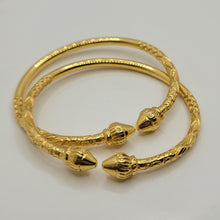 Load image into Gallery viewer, 10k thick Baby pair Traditional West Indian Bangles
