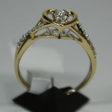Load image into Gallery viewer, R0021: 10k diamond heart ring with 0.10ct diamond