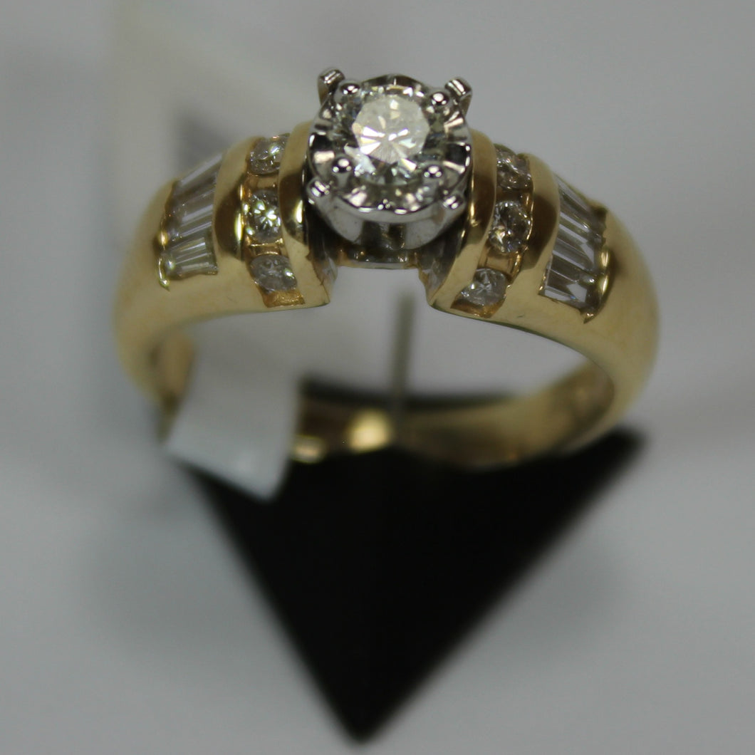 R0028: 14k 2 tone engagement ring with 0.87ct