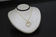Load image into Gallery viewer, FS1016: 10k 0.05 ct TW  diamond heart pendant with box chain