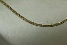 Load image into Gallery viewer, Hollow 10k Double Curb chain 2.3mm 16”