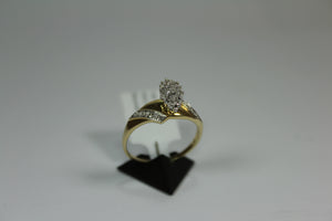 R0571: 10k 2 tone cluster with 0.05ct diamond ring