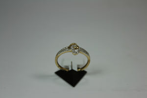 R0541: 10k Double heart ring with 0.12ct diamond