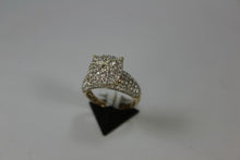 Load image into Gallery viewer, R000041: A Stunning 14k ring with 2.00ct diamond