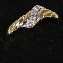 Load image into Gallery viewer, 10k two tone ladies promise ring with 0.06ct of diamond